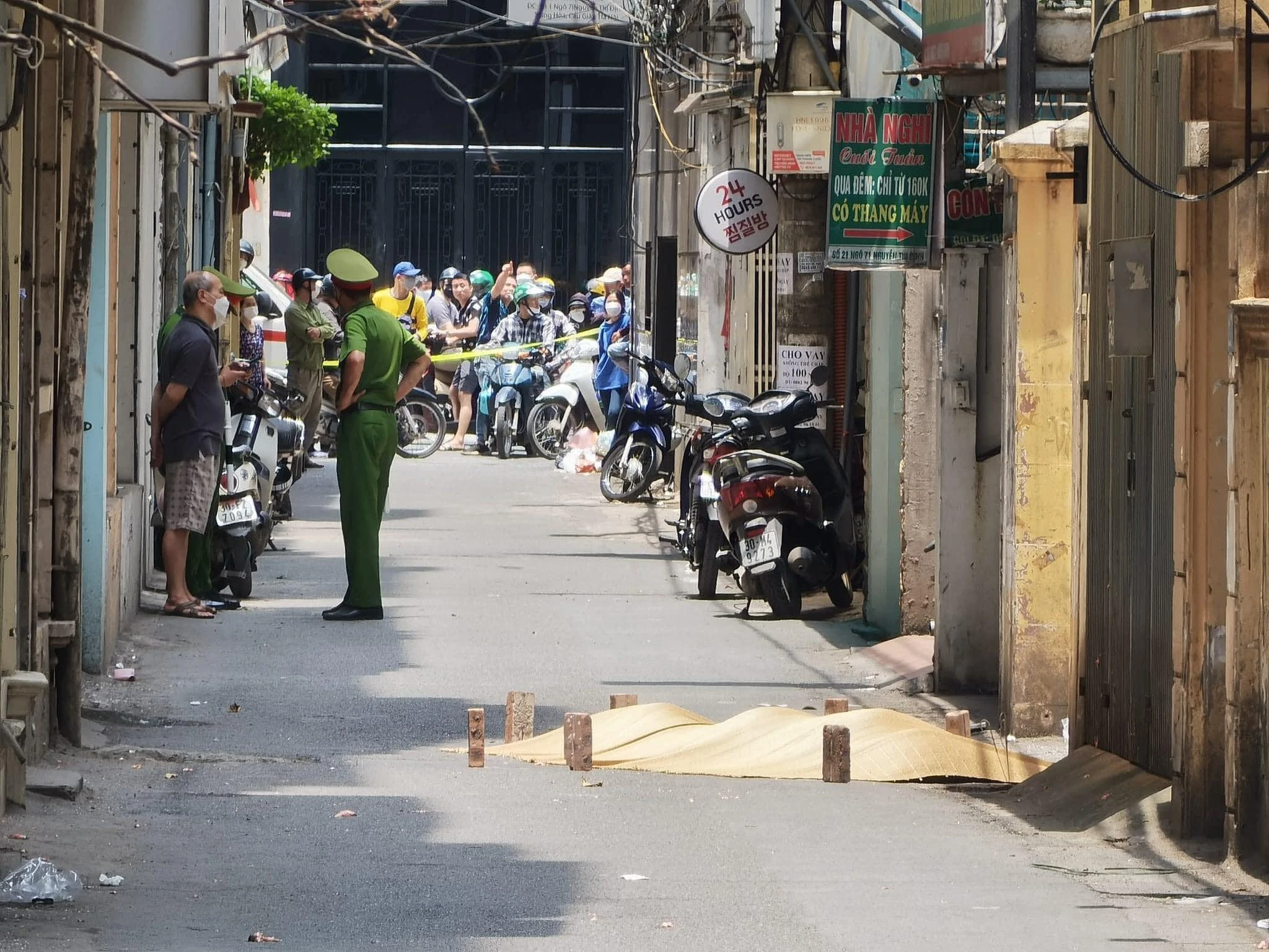 Hà Nội: Người đàn ông rơi từ tầng 6 khách sạn xuống đất tử vong