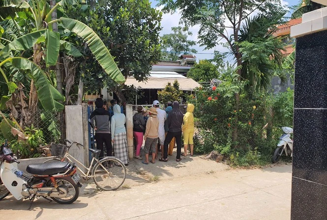 Tin nóng ngày 12/9: Thiếu niên 16 tuổi tử vong bất thường trước sân nhà