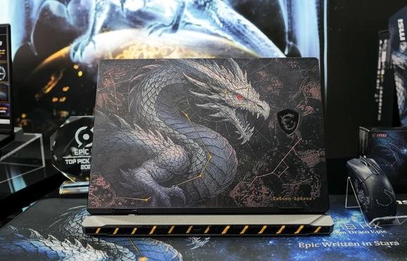 [GALLERY] MSI tung dàn laptop AI cực chất, game thủ mê mẩn
