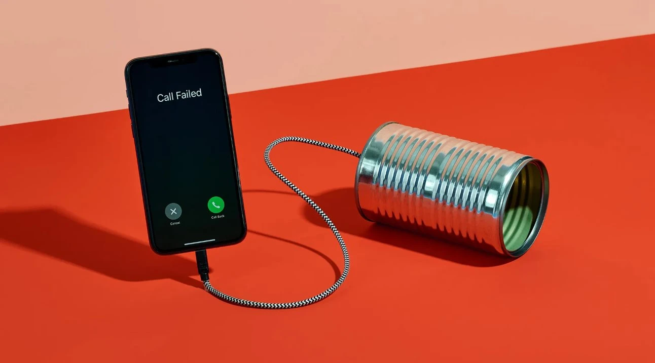 [GALLERY] Gen Z bất ngờ mê iPod, điện thoại nắp gập để cai mạng xã hội