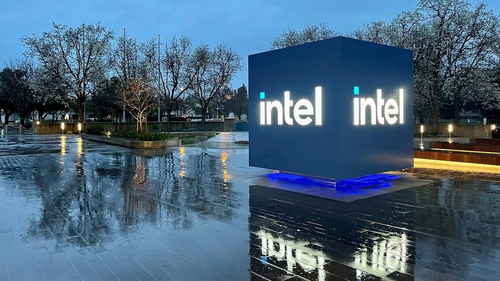 [GALLERY] Intel gây sốc khi tuyên bố AI sẽ cứu handheld gaming