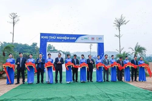 [VIDEO] ĐHQG Hà Nội khánh thành khu thử nghiệm UAV tại Hòa Lạc