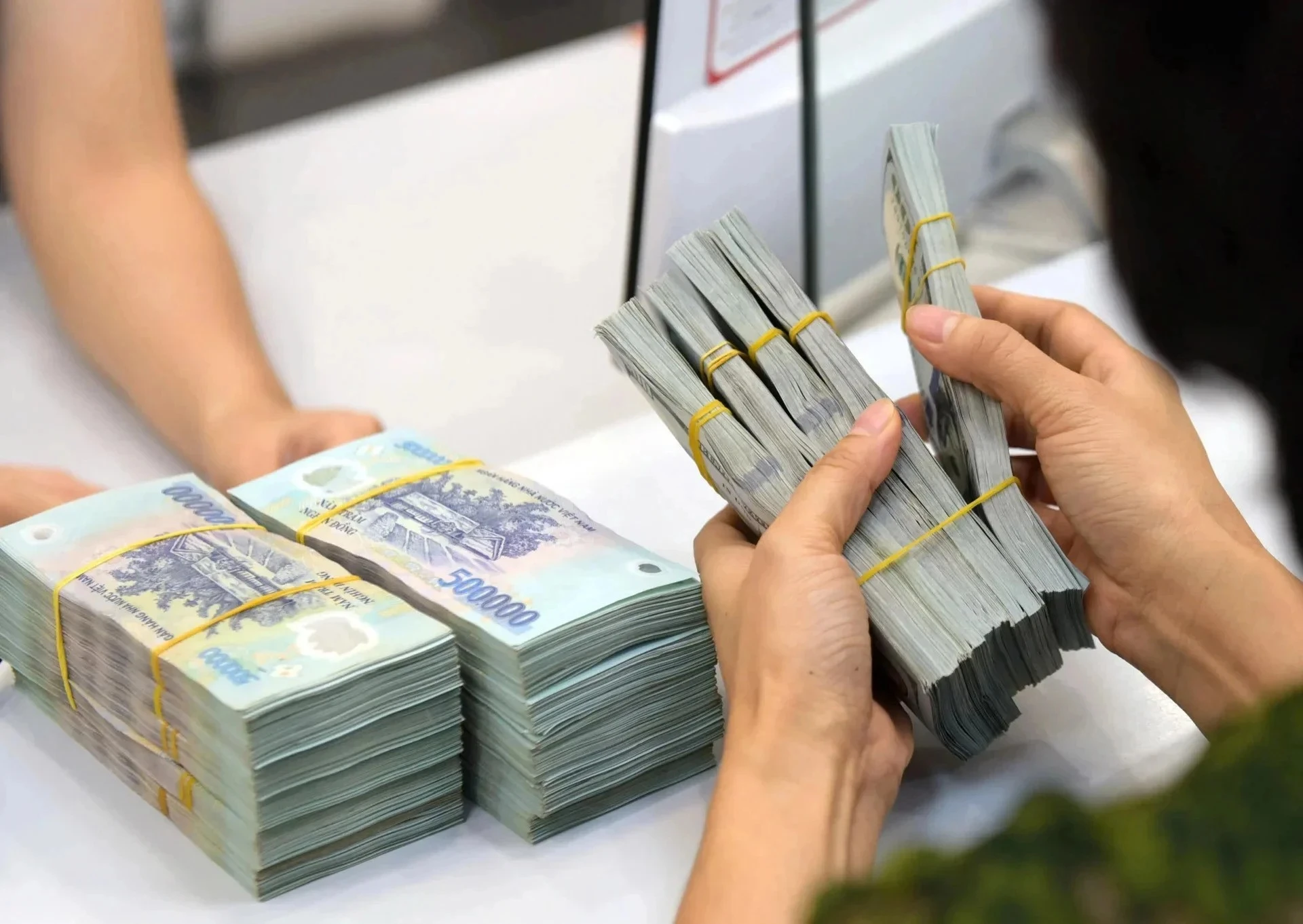 [VIDEO] Lãi vay mua nhà có thể lên 15% dù ngân hàng giảm lãi