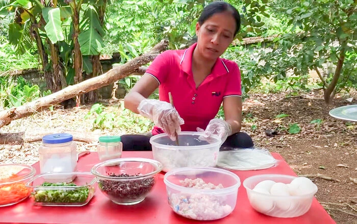 Cuối cùng cộng đồng mạng cũng “bắt dính lỗi” Bà Lý Vlog