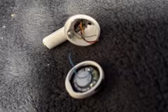 Hàng nhái AirPods Pro 3: Tinh vi đến mức khó tin