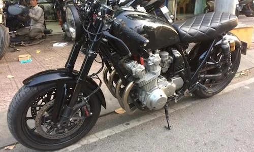 Dân chơi Sài Gòn độ Honda CB750 thành “siêu xế nổ”