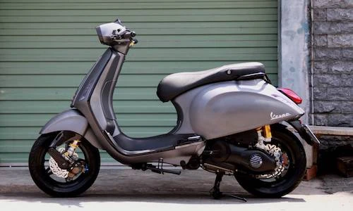 Dân chơi Sài Gòn độ “khủng” xe ga Piaggio Vespa Sprint