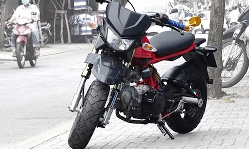 Dân chơi Sài Gòn độ “xế lùn” Honda minibike kịch độc