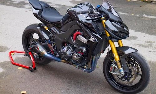 Dân chơi Đà Lạt chi 200 triệu độ môtô Kawasaki Z1000 