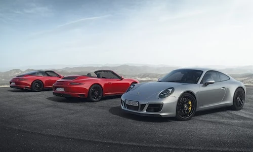 Soi loạt siêu xe Porsche 911 GTS giá từ 2,95 tỷ
