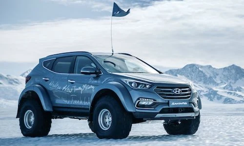 Xe Hyundai SantaFe độ “gần zin” chạy xuyên Nam Cực