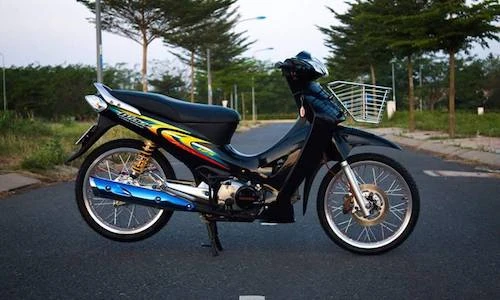 Dân chơi Long An "độ kiềng" Honda Wave 125 siêu chất