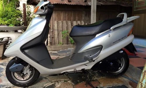 "Soi" Honda Spacy đi 16 năm giá 200 triệu tại Hà Nội