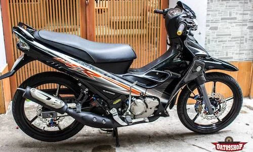 Dân chơi Gia Lai chỉ hàng chục triệu “độ chân” Yamaha 125ZR