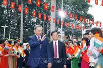 Tổng Bí thư, Chủ tịch nước Tô Lâm gặp gỡ cộng đồng người Việt Nam tại Ấn Độ