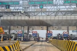 [VIDEO] VETC tạm dừng phí quản lý sau làn sóng phản đối của khách hàng