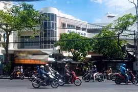 [SPOTLIGHT] Minexco nợ thuế hơn 102 tỷ, bị thu hồi trụ sở tại Nha Trang