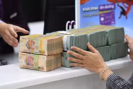 [SPOTLIGHT] Ngân hàng quốc doanh tăng lãi suất huy động lần thứ hai trong tháng
