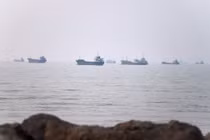Thỏa thuận tiềm năng Iran - Oman cấm tàu quân sự đi qua eo biển Hormuz?