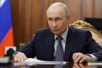 Tổng thống Nga Putin tuyên bố ngừng bắn 32 giờ ở Ukraine