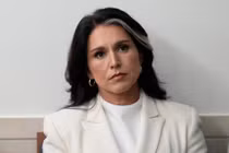 Vì sao Giám đốc Tình báo Quốc gia Mỹ Tulsi Gabbard từ chức?