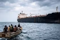 Hải tặc cướp tàu chở dầu ngoài khơi Somalia, sát hại 5 thủy thủ