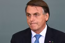 Vì sao cảnh sát khám nhà cựu Tổng thống Brazil Bolsonaro?