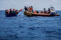 Lật thuyền chở người di cư ở Libya khiến hơn 50 người thiệt mạng, mất tích 