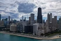 Loạt vụ xả súng tại Chicago, hơn 40 người thương vong 