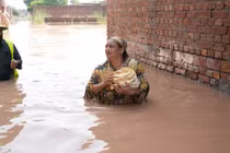Hơn 100 người thiệt mạng vì mưa lớn, lũ quét ở Pakistan