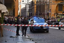 Tài xế lao xe vào người đi bộ ở Italy, nhiều người bị thương