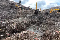 Bãi rác lớn nhất Indonesia sạt lở khiến nhiều người thiệt mạng, mất tích