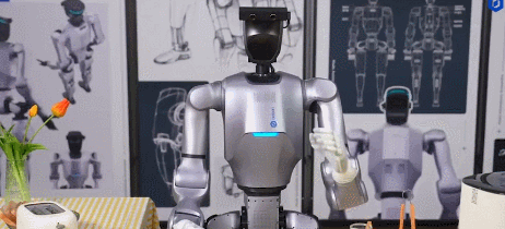 Tròn mắt robot hình người chuẩn bị bữa sáng cực điêu luyện