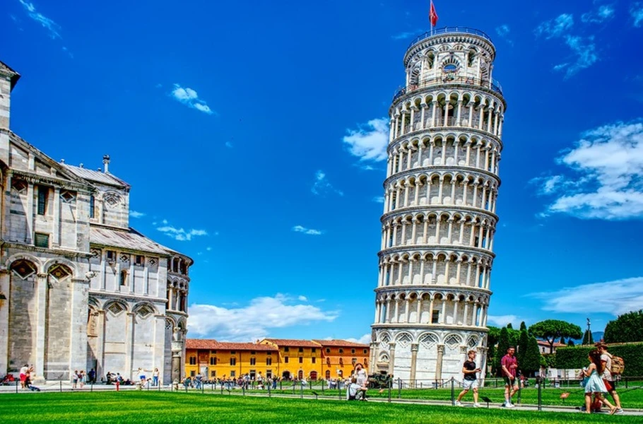 Bí mật giúp tháp nghiêng Pisa trụ vững trước động đất suốt 800 năm