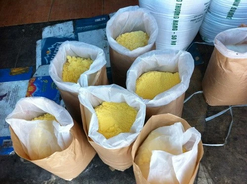 Đường trắng trộn axít photphoric độc hại khôn lường 