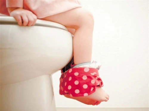 Cách hay dạy bé tự đi vệ sinh