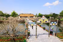 Một thời huy hoàng của pháp lam triều Nguyễn