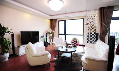 Bên trong căn hộ xa hoa của gia đình Á hậu Huyền My