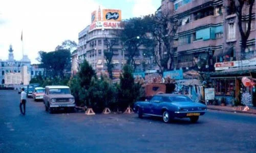 Ảnh cực độc về Giáng sinh Sài Gòn trước 1975