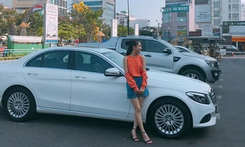 Nhã Phương âm thầm mua xế hộp tiền tỷ