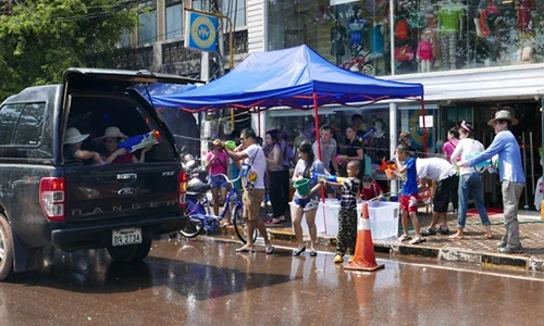Khoảnh khắc bình yên trên đất nước Triệu Voi