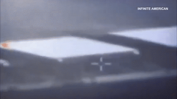 Ông Kirby cho biết, loại UAV tự sát Phoenix Ghost được chuyển giao cho Ukraine có sự khác biệt về phạm vi và khả năng hoạt động.