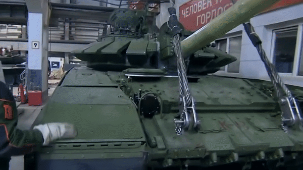 Dòng xe tăng T-72 nổi tiếng không phải vì hiệu suất chiến đấu tốt, hay mang trong mình nhiều công nghệ như T-80, mà đơn giản chúng nổi tiếng vì độ phổ biến.