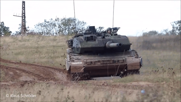 Phiên bản Leopard 2A7 đã vượt qua nhiều bài kiểm tra và đạt đầy đủ các yêu cầu theo tiêu chuẩn của quân đội Đức, quân đội nước này đang nâng cấp một số xe tăng Leopard 2 lên chuẩn Leopard 2A7.