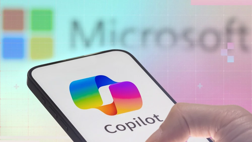 Microsoft Copilot chật vật, khách hàng chuyển sang Gemini