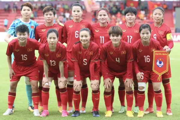 Nhan sắc vạn người mê của nữ cầu thủ Việt tại SEA Games 32