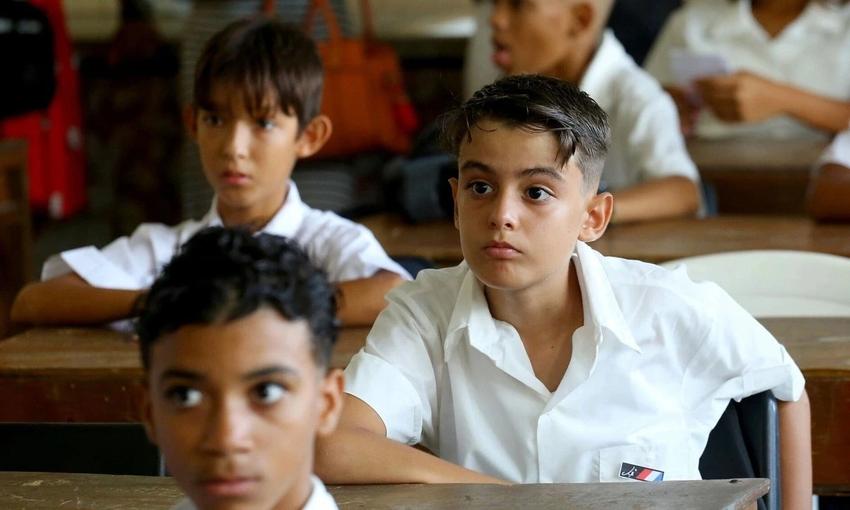 [VIDEO] Cuba kết thúc năm học sớm vì khủng hoảng nhiên liệu