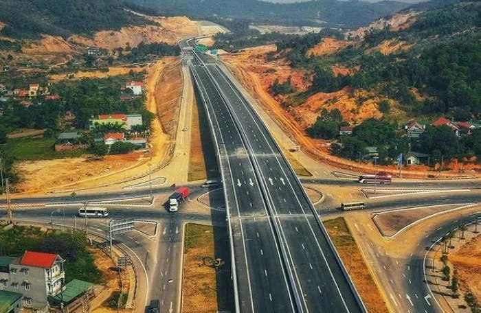 [VIDEO] Khánh Hòa thông xe 20km đầu cao tốc nối Buôn Ma Thuột sáng 28/5