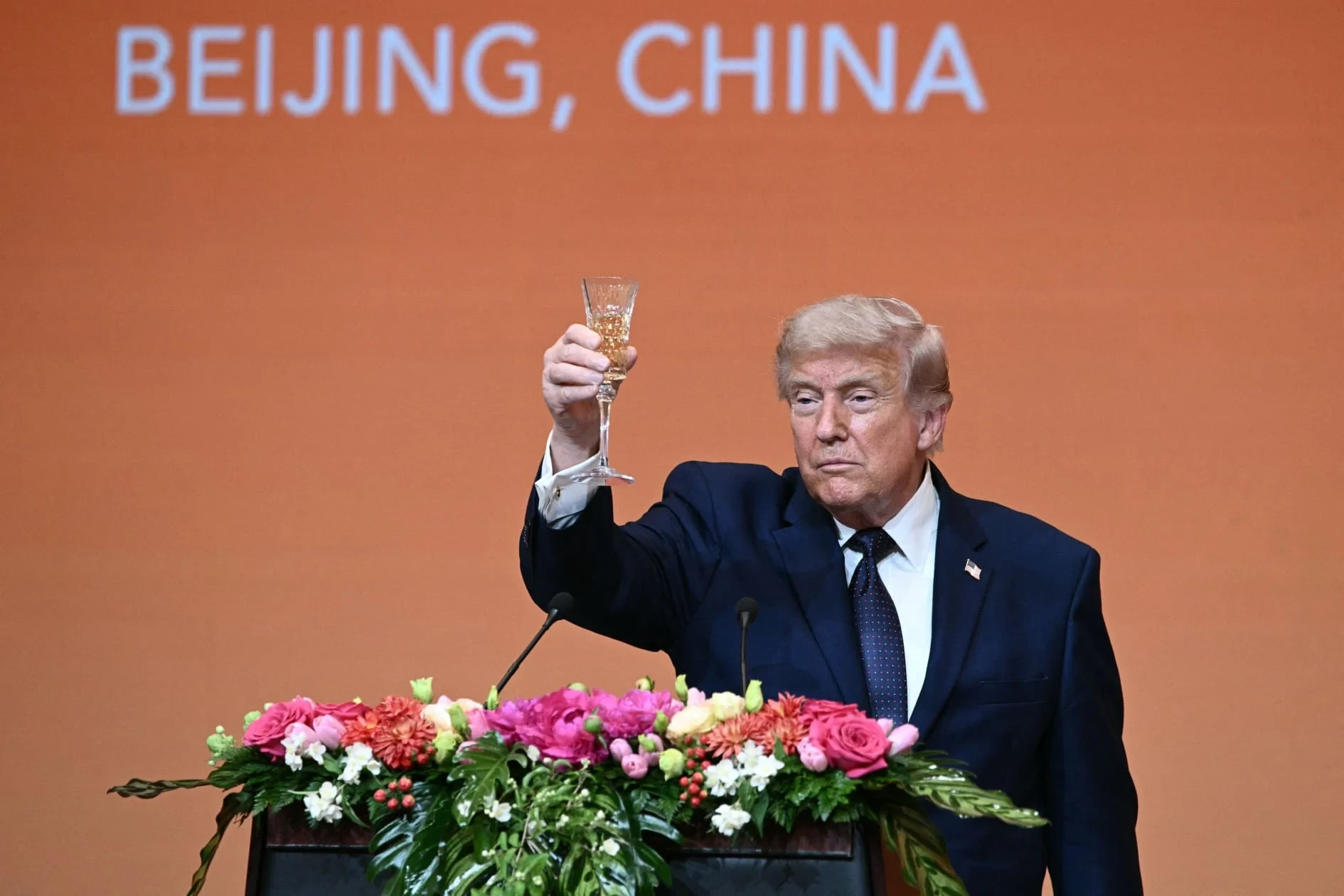 [VIDEO] Tổng thống Trump thực hiện 3.700 giao dịch chứng khoán trong 3 tháng