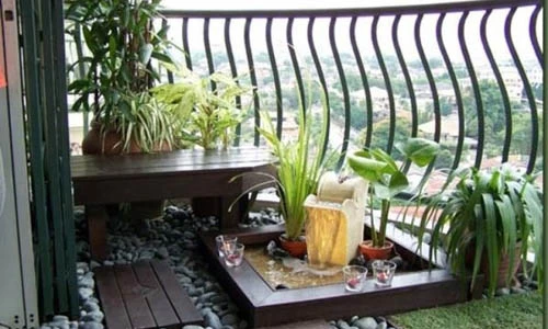 Bất ngờ nhà siêu nhỏ vẫn có “khu vườn cổ tích” đẹp như mơ